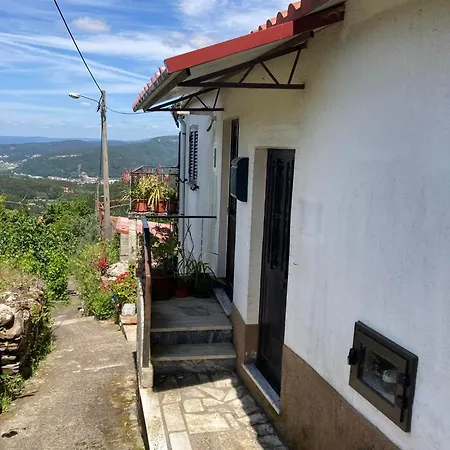 Holiday home Cimo De Alvem Gois